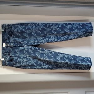 Ladies high rise ankle jeans,  JJill, 6P, like new